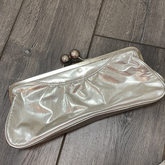 Silver clutch - Picture 6 of 6